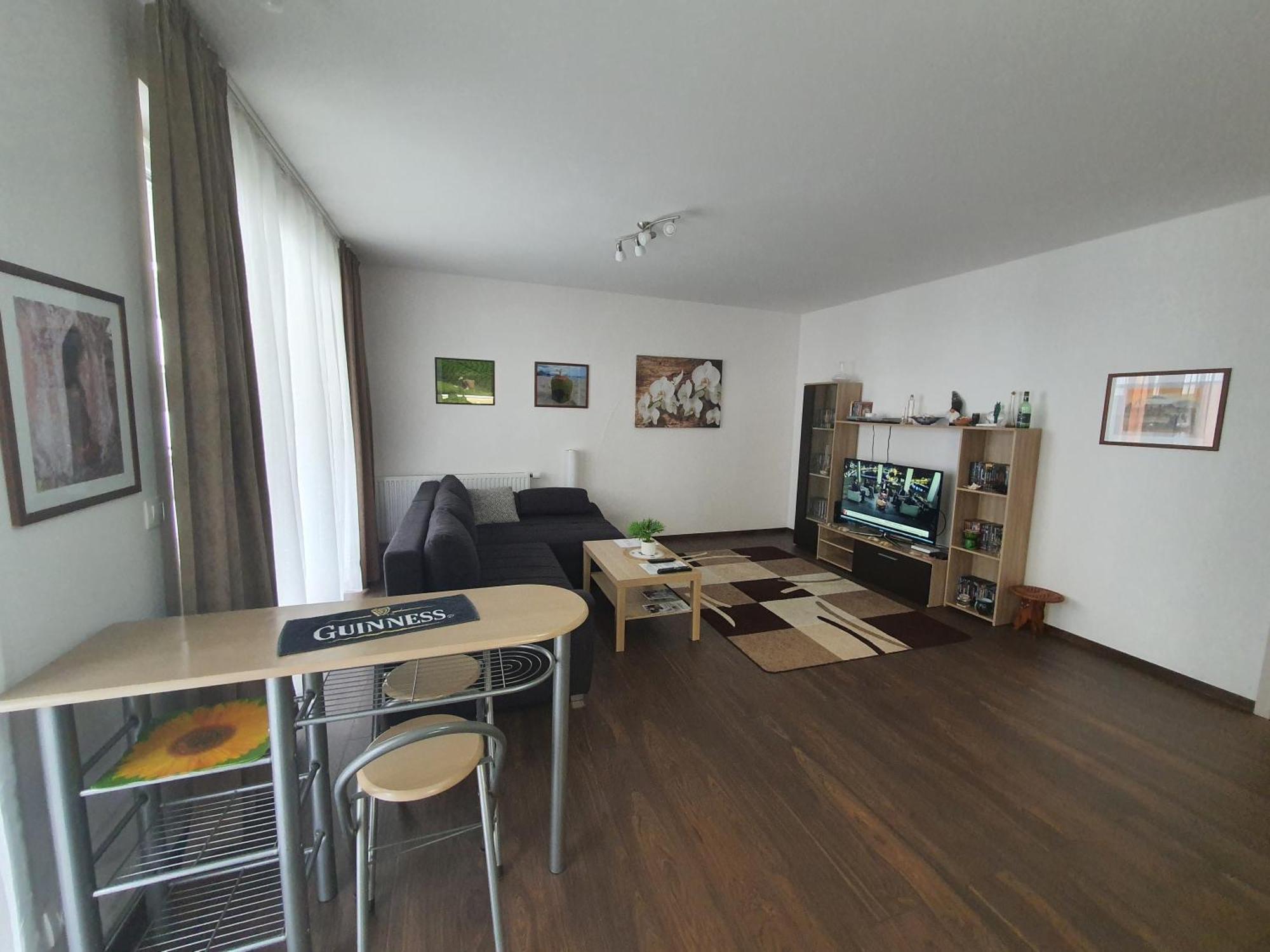 Park West Apartment - Free Parking Budapest Eksteriør bilde