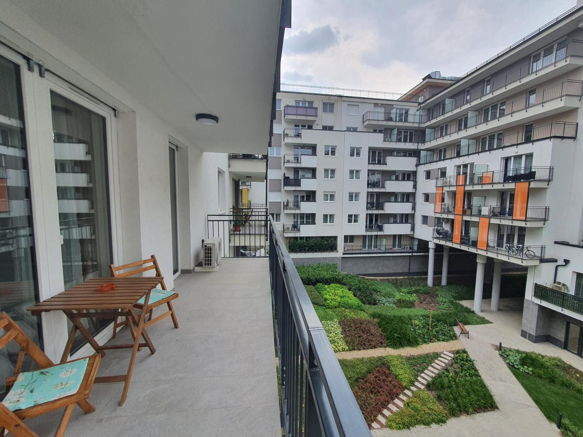 Park West Apartment - Free Parking Budapest Eksteriør bilde