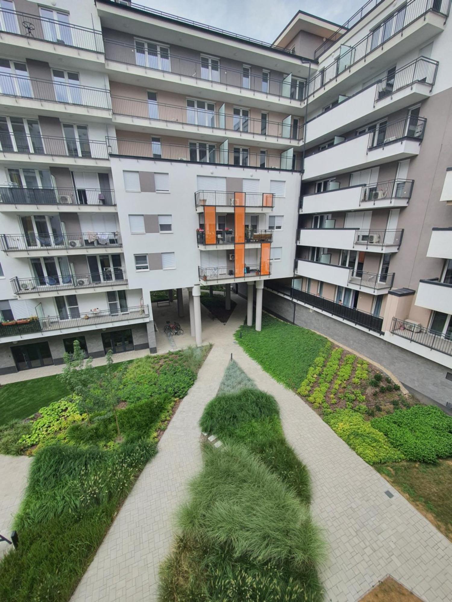 Park West Apartment - Free Parking Budapest Eksteriør bilde